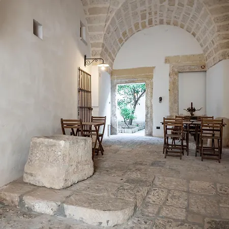 Palazzo Rolli - La Stanza Del Camino & La Stanza Delle Botti *